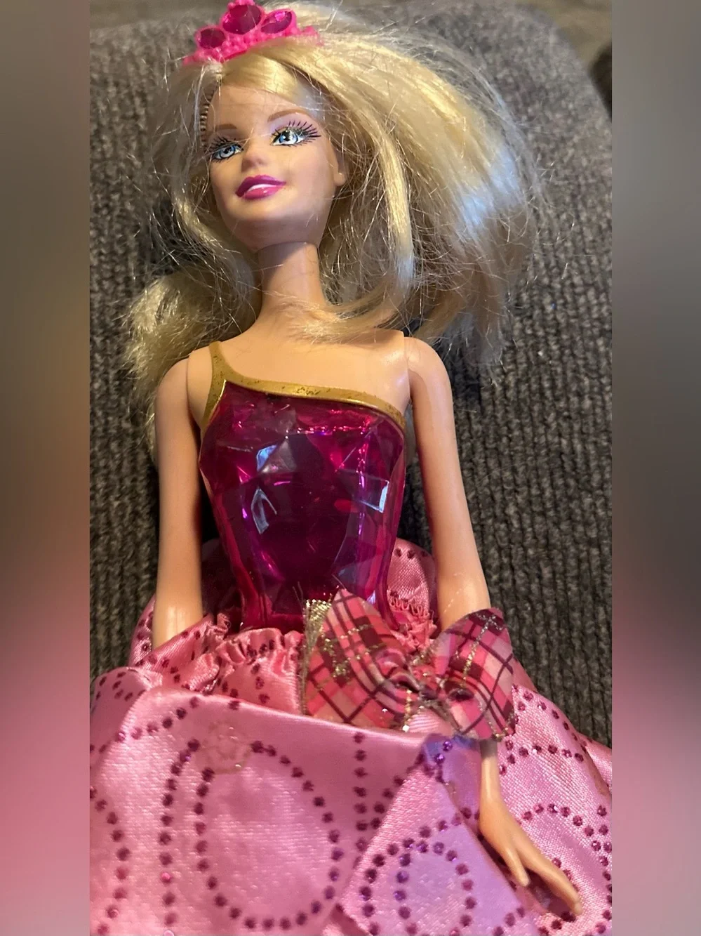 2011 Mattel Barbie Princess Charm School Blair Transforming Doll Pink Gown